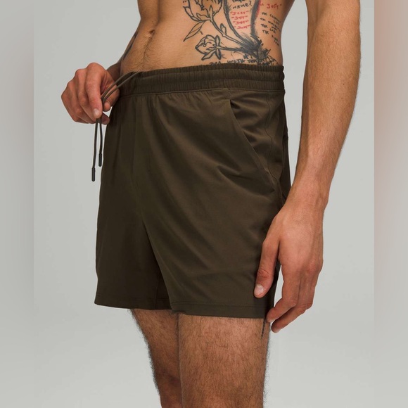 Lululemon Pace Breaker Linerless Short 5" - Dark Olive - L - Picture 5 of 12